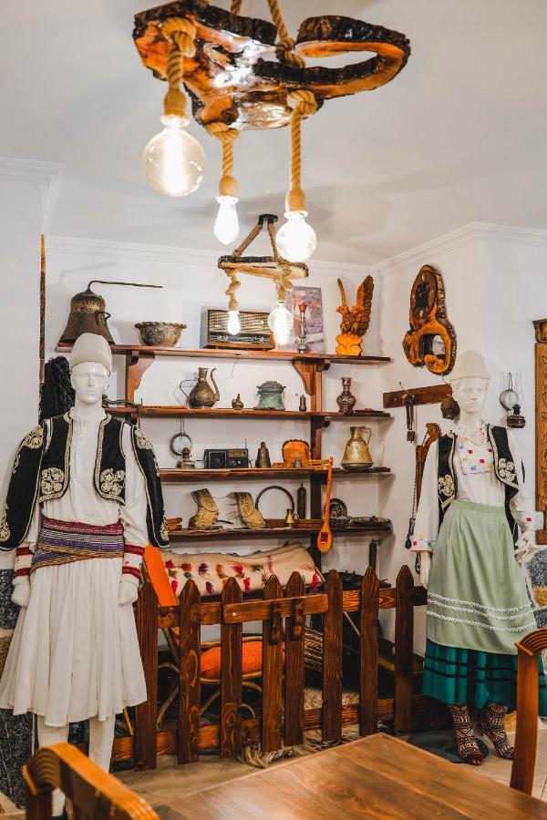 奥梅特住宿加早餐旅馆 Sarandë 外观 照片