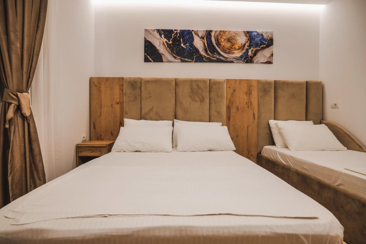 奥梅特住宿加早餐旅馆 Sarandë 外观 照片