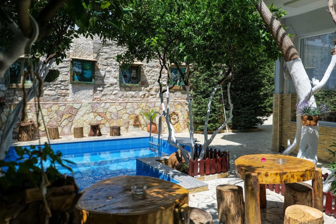 奥梅特住宿加早餐旅馆 Sarandë 外观 照片