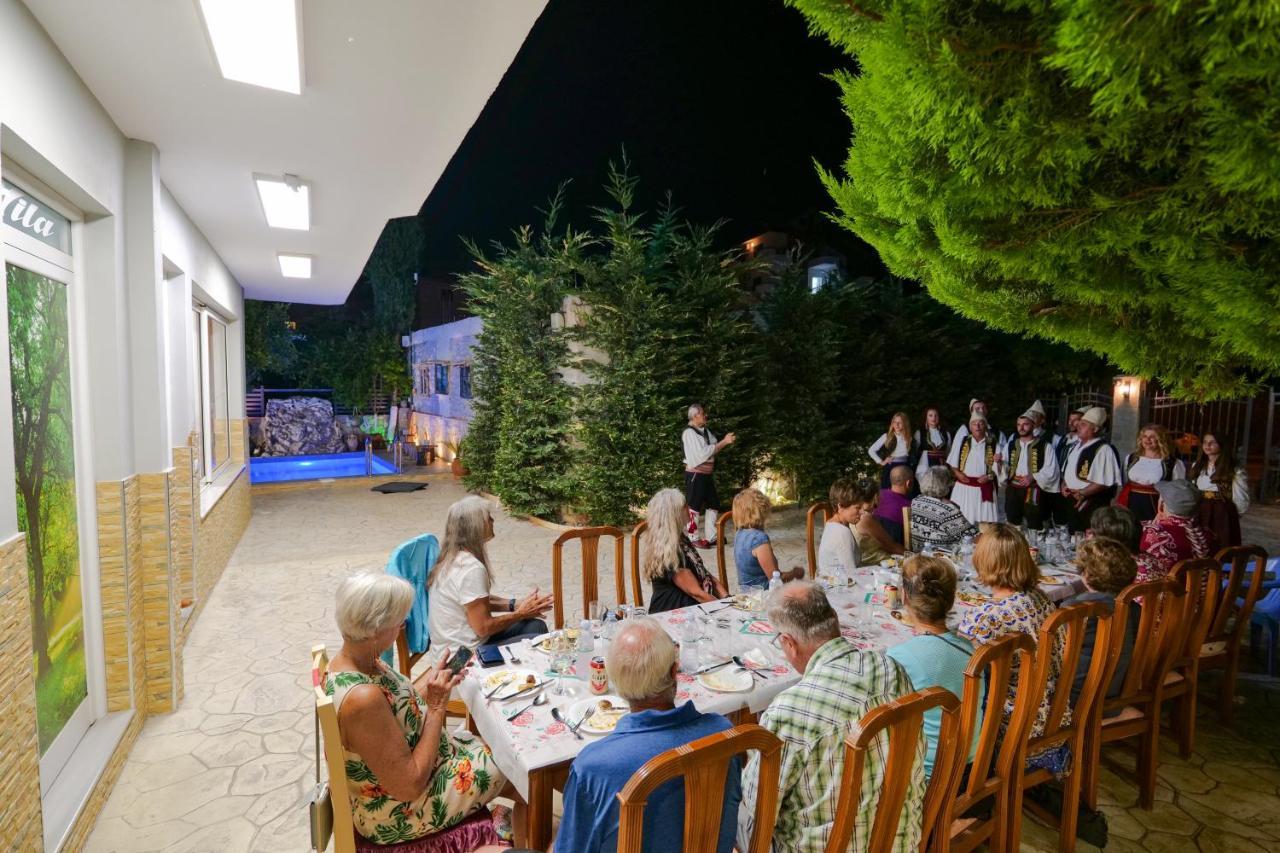 奥梅特住宿加早餐旅馆 Sarandë 外观 照片